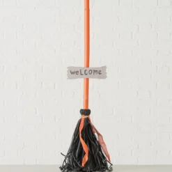 Aufsteller Besen mit Spruch HEXY