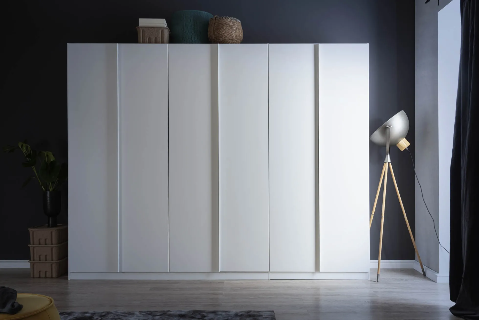 Kleiderschrank MONOSTAR