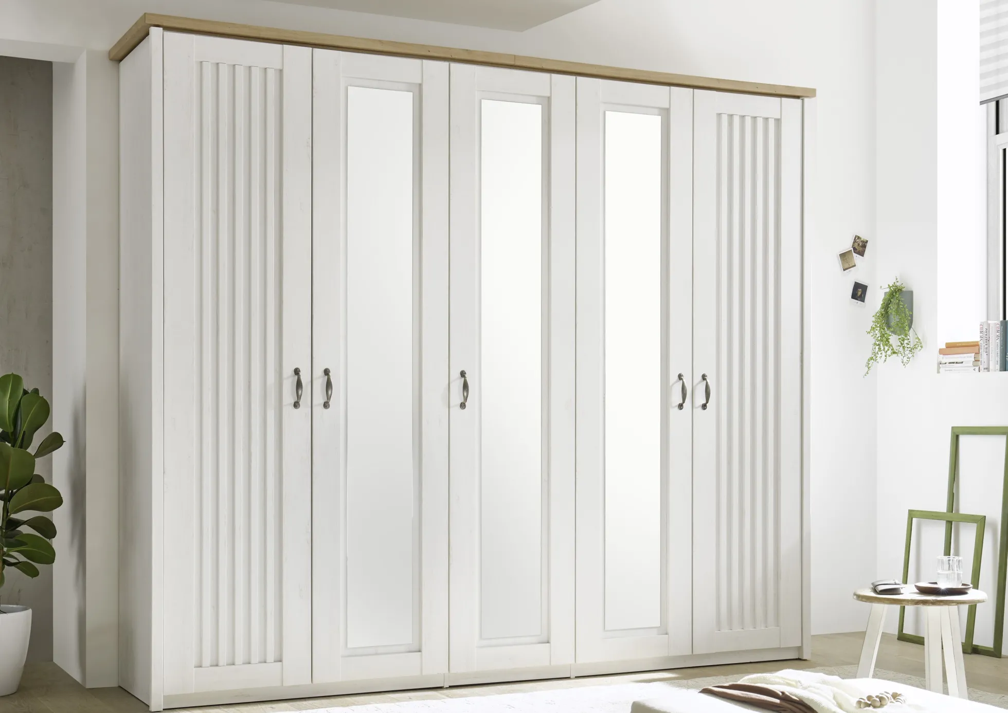 Kleiderschrank TRIENT