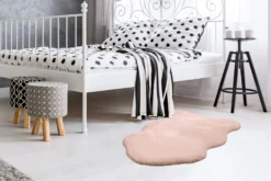 Teppich RABBIT LIGHT SHEEPSKIN 825