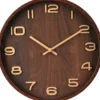 Wanduhr mit Holzoptik EH